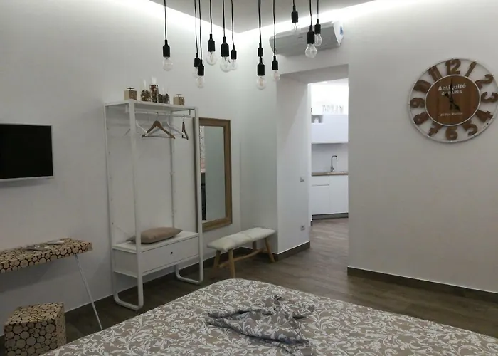 Vivi House